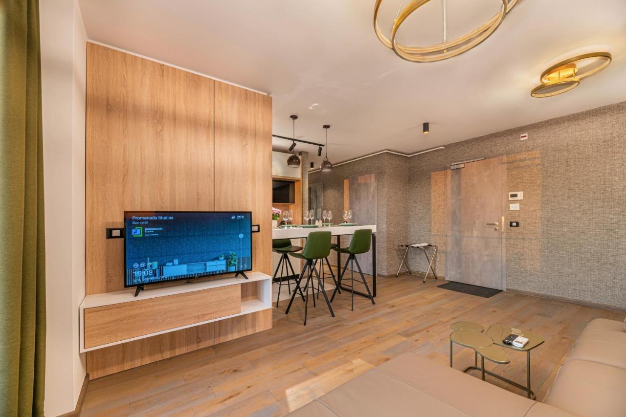 Promenada Studios Μπρασόβ Εξωτερικό φωτογραφία