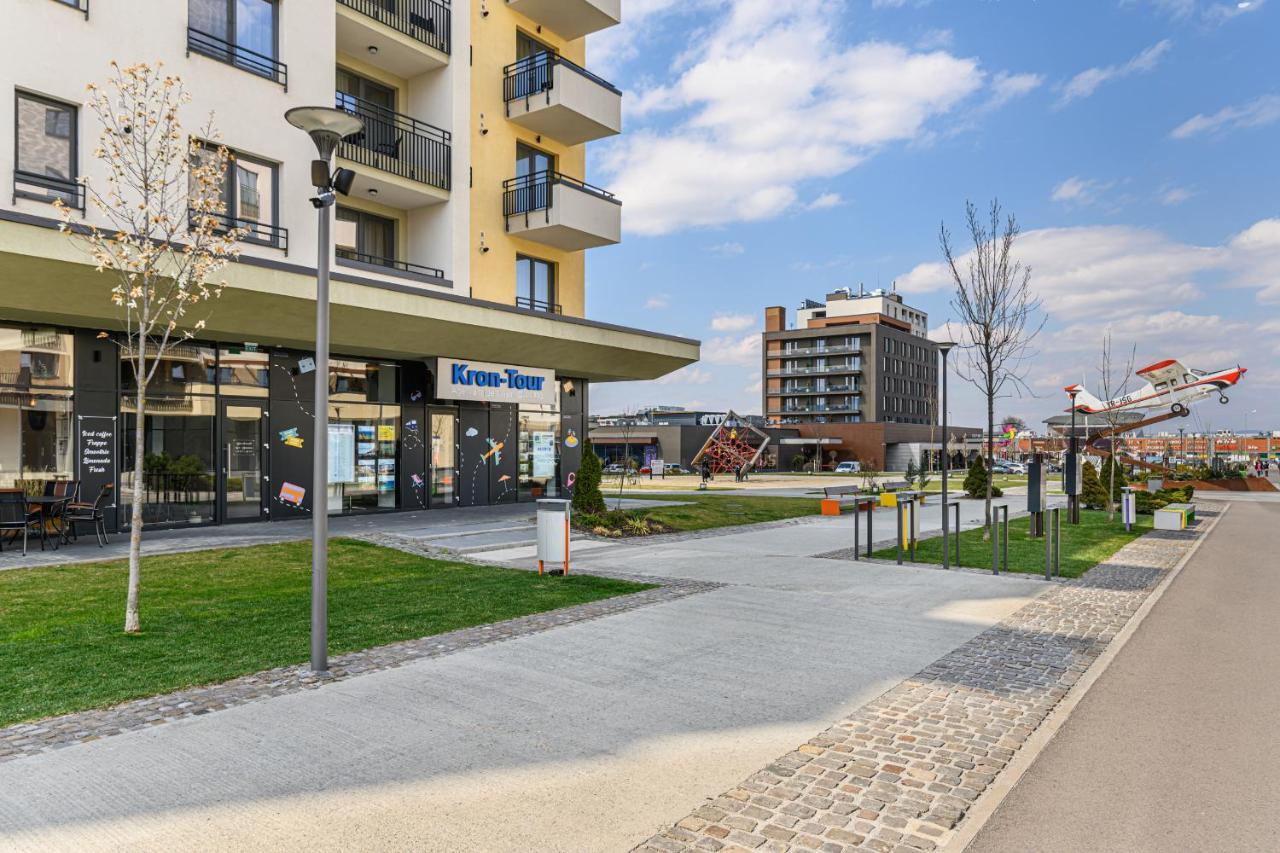 Promenada Studios Μπρασόβ Εξωτερικό φωτογραφία
